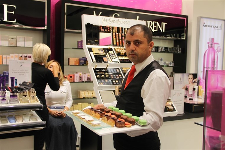 Faces Make up Session